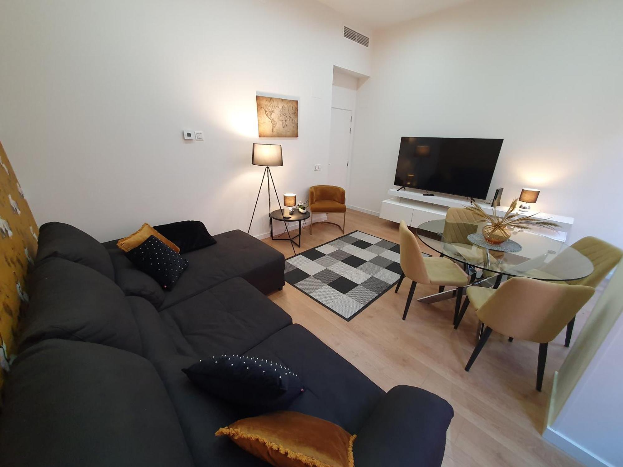 Beautiful Historic Center Apt! Малага Екстериор снимка