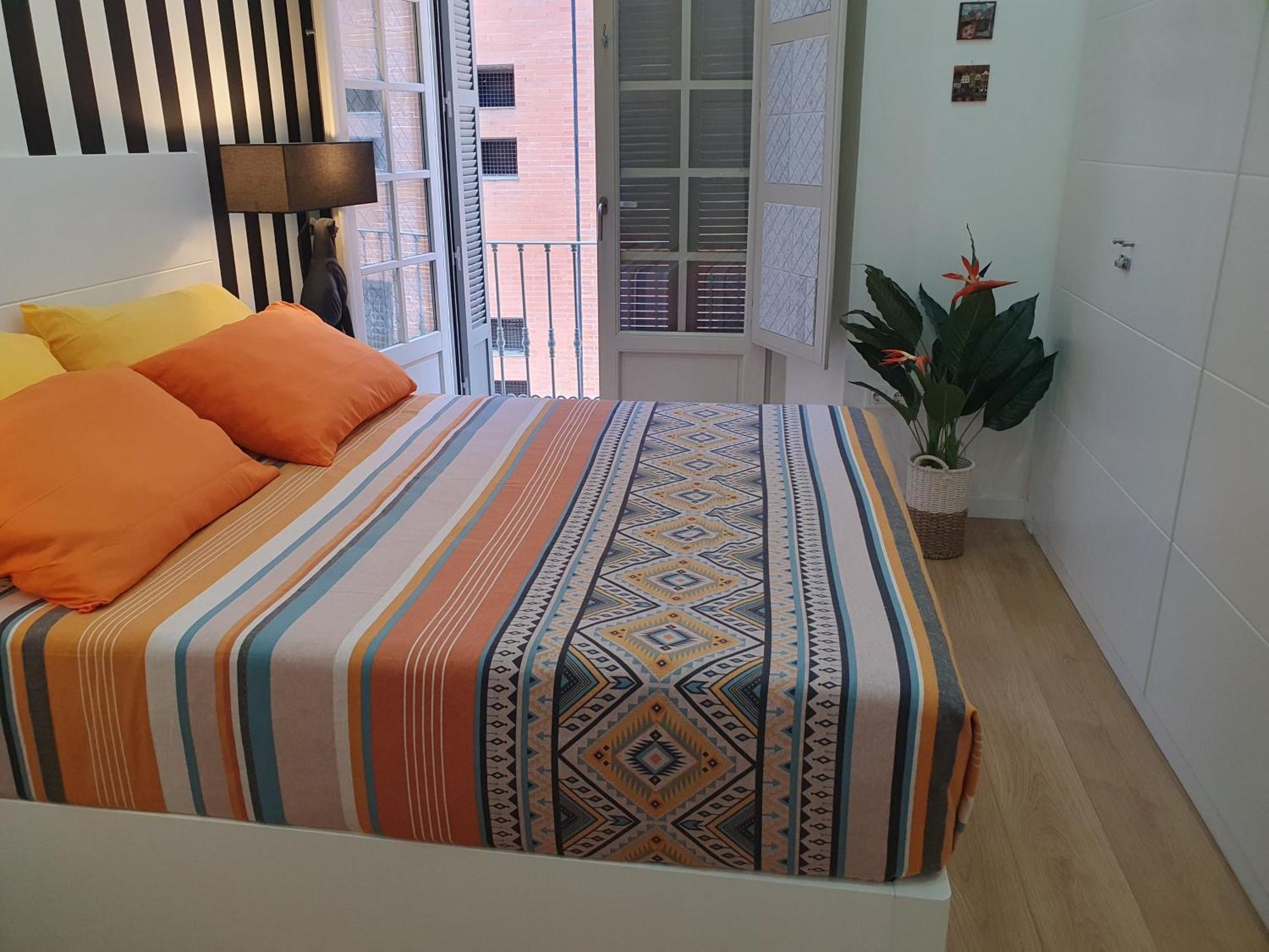 Beautiful Historic Center Apt! Малага Екстериор снимка