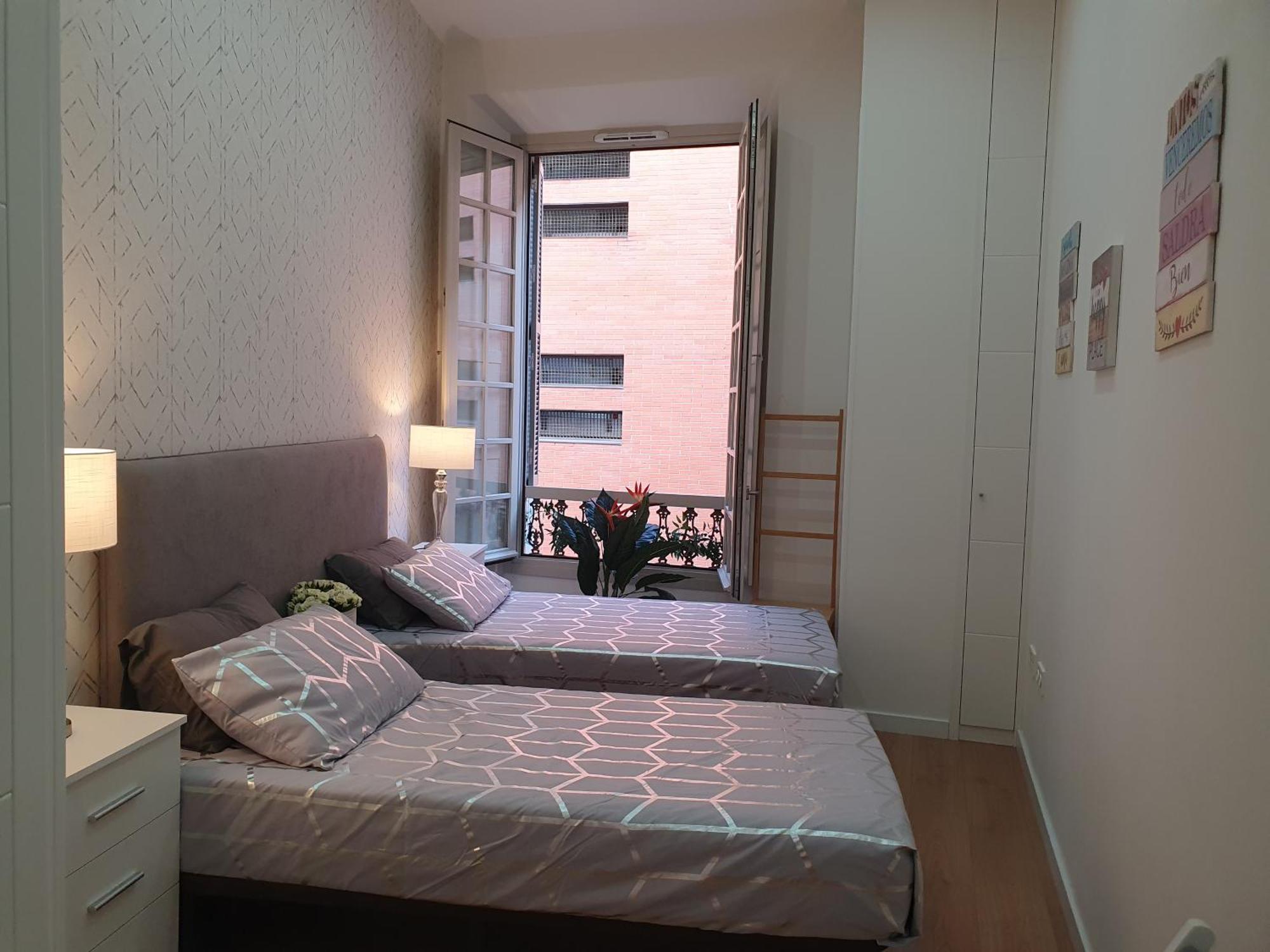 Beautiful Historic Center Apt! Малага Екстериор снимка